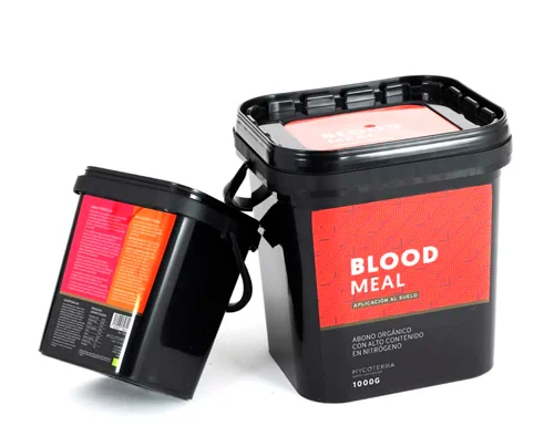 Aspecto de la harina de sangre Blood Meal de Mycoterra para abonado de crecimiento.